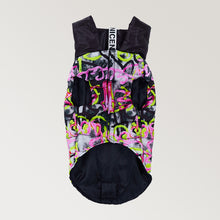 Görseli Galeri görüntüleyiciye yükleyin, Köpek Montu - Puffer Series - Graffiti