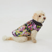 Görseli Galeri görüntüleyiciye yükleyin, Köpek Montu - Puffer Series - Graffiti
